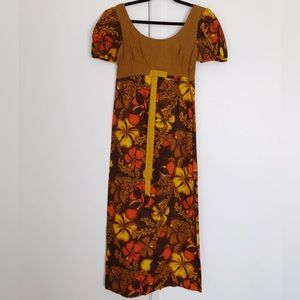Vintage 60s Tiki Hawaiian Floral Prairie Dress / Polynesian Hibiscus Flower